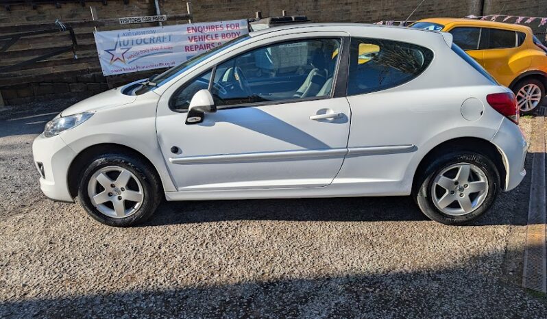 
								Used 2011 Peugeot 207 full									