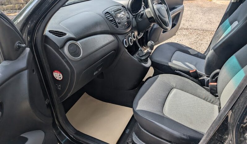 
								Used 2010 Hyundai i10 full									