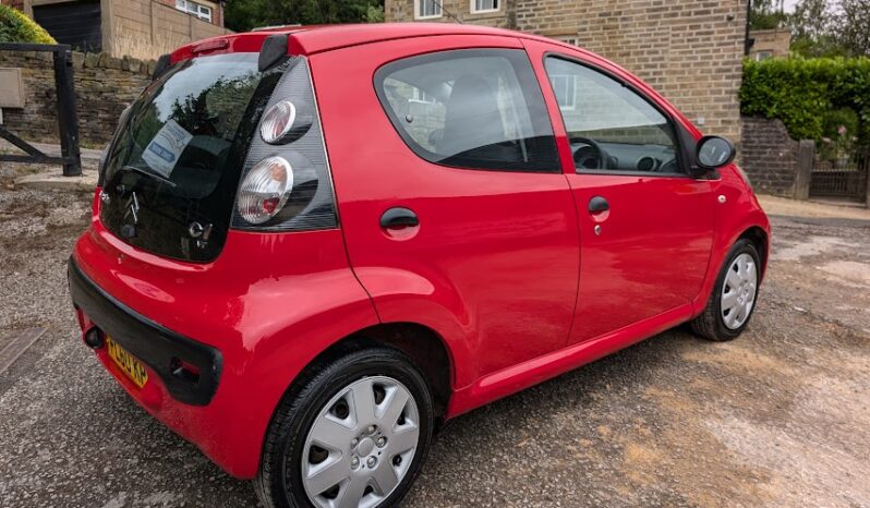 
								Used 2010 Citroen C1 full									