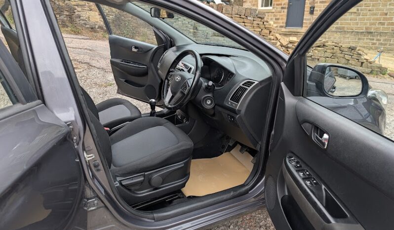 
								Used 2014 Hyundai Elantra full									
