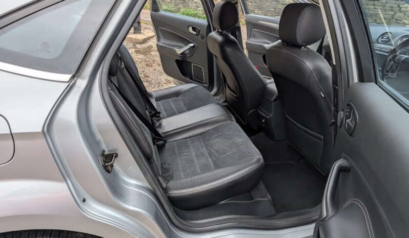 
								FORD MONDEO 2,0 TITANIUM full									