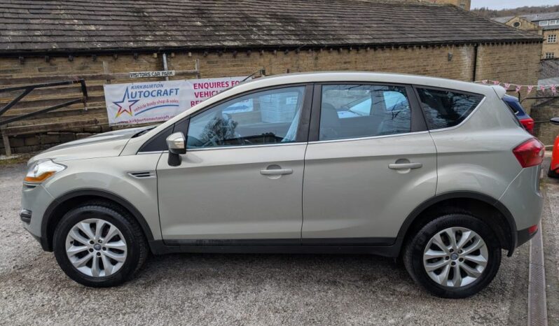 
								FORD KUGA 2,0 TDCI TITANIUM full									