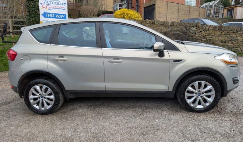 
								FORD KUGA 2,0 TDCI TITANIUM full									