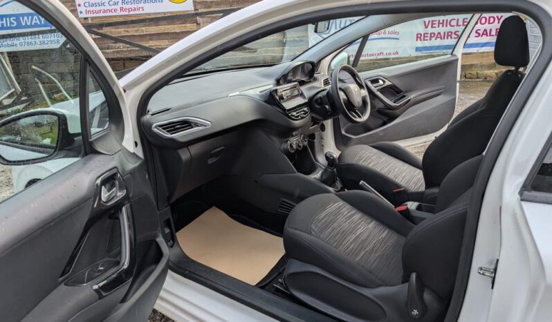 
								PEUGEOT 208 1000 ACCESS full									