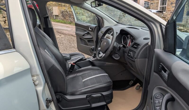 
								FORD KUGA 2,0 TDCI TITANIUM full									