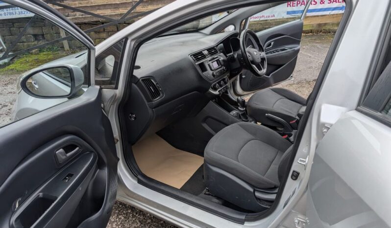 
								KIA RIO 1400 CRDI full									