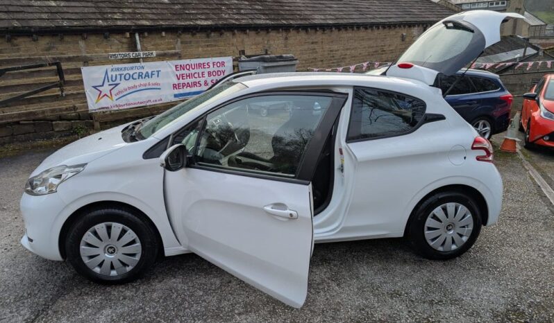 
								PEUGEOT 208 1000 ACCESS full									