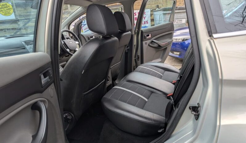 
								FORD KUGA 2,0 TDCI TITANIUM full									