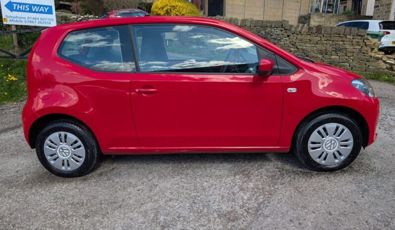 
								Used 2013 Volkswagen UP full									