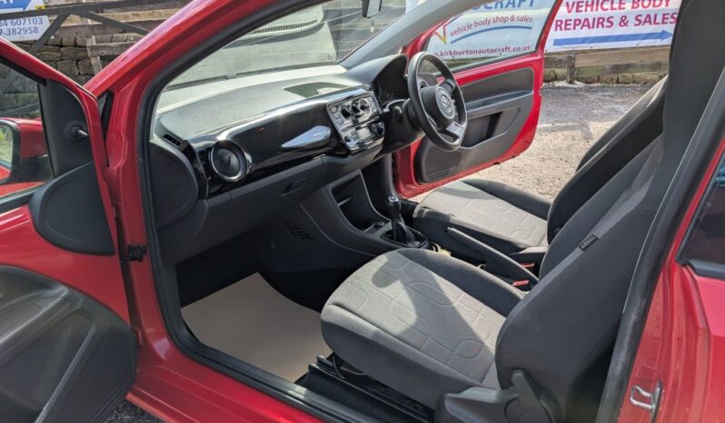 
								Used 2013 Volkswagen UP full									